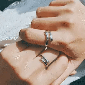 Love Hug Ring